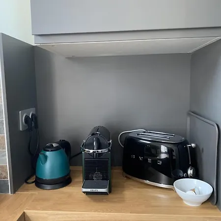 Appartement Beau T2 à Avec Parking - Fr-1-335-206 Hyères